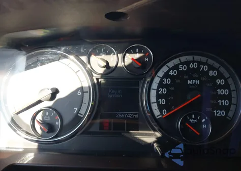 2010 Dodge Ram 1500 Slt/Sport/Trx из США, поврежденный, VIN 1D7RB1CT3AS226462